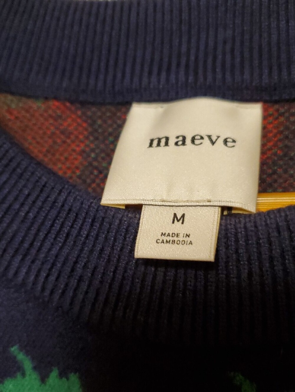 Maeve Anthropologie Navy Short Puff Sleeve Sweater Red Strawberry Med Novelty - Picture 4 of 5